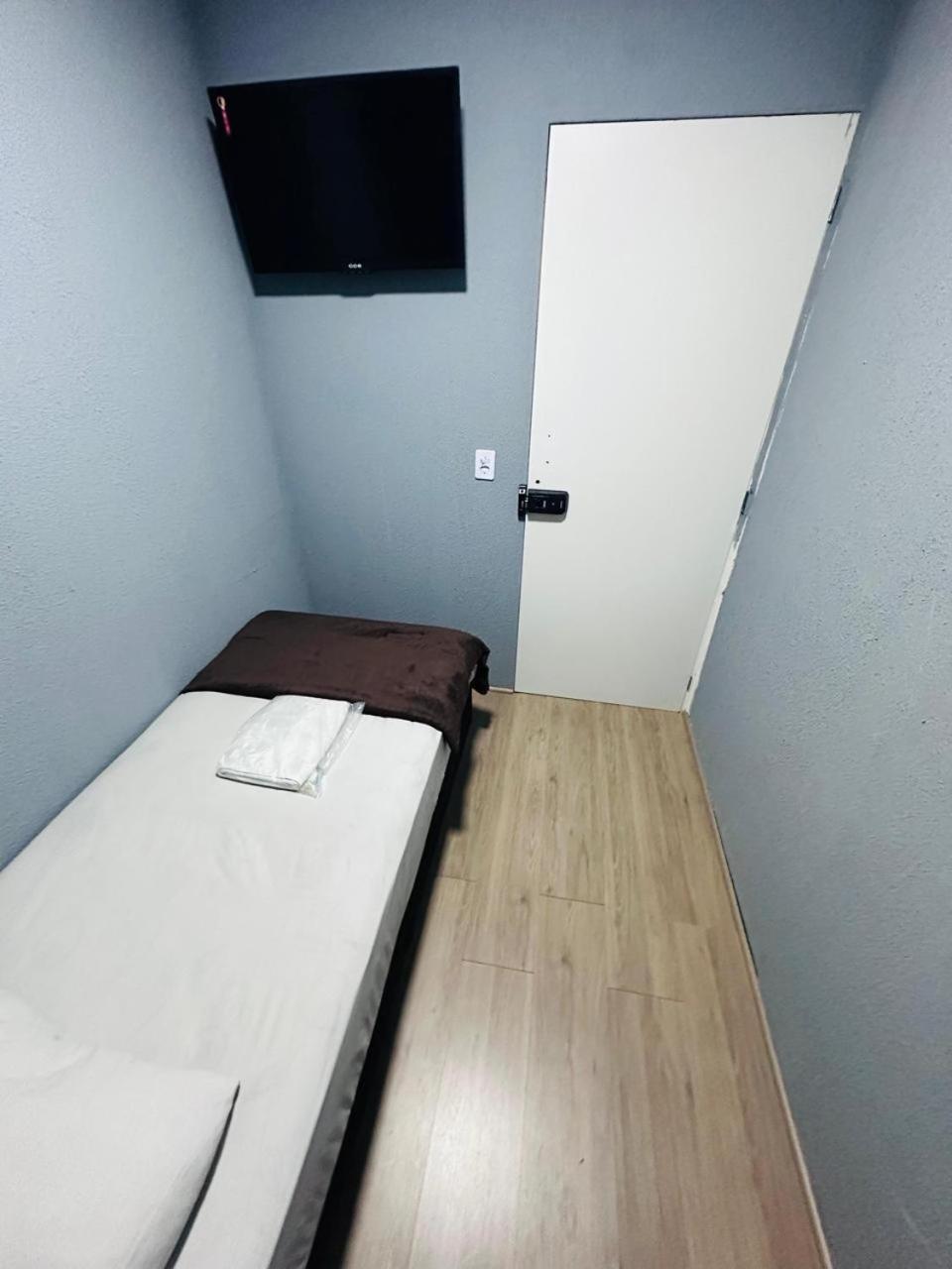 On Hostel II Gru Aeroporto Translado 24 Hs Гуарульос Екстериор снимка