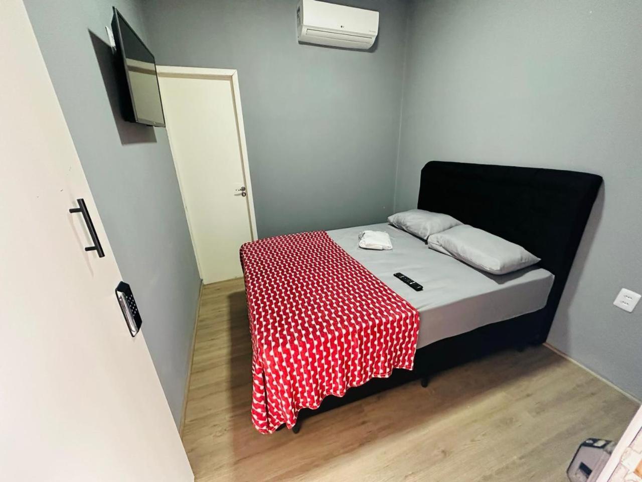 On Hostel II Gru Aeroporto Translado 24 Hs Гуарульос Екстериор снимка